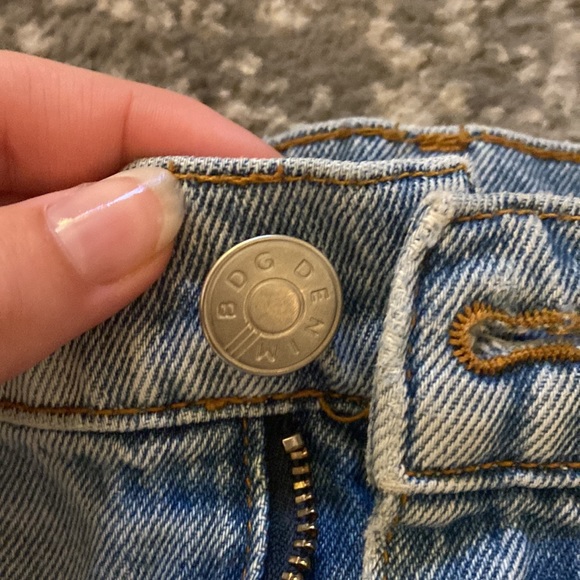 BDG mom high rise jeans - Picture 3 of 5